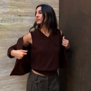 NWT Doen Damia Cashmere High V Neck Knit Sweater Vest Top Dark Umber Brown